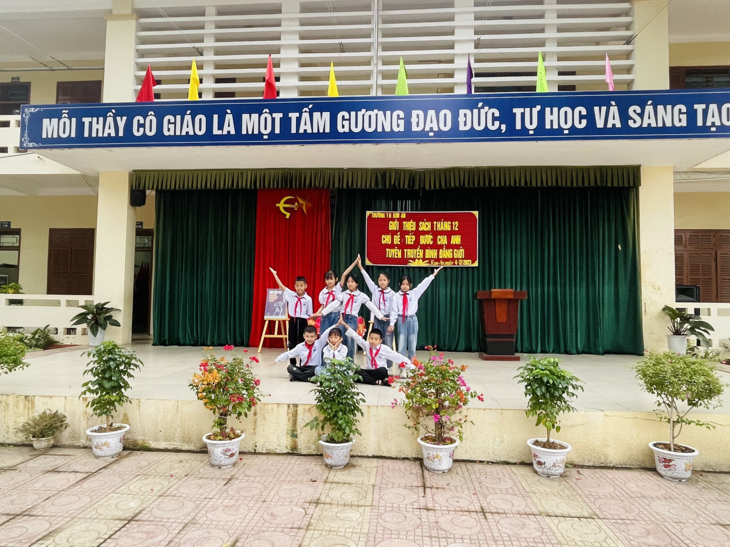 Tri ân thầy cô